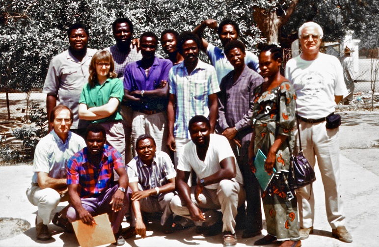 Caroline Coste 1990 mai au Tchad lors d'une session de formation